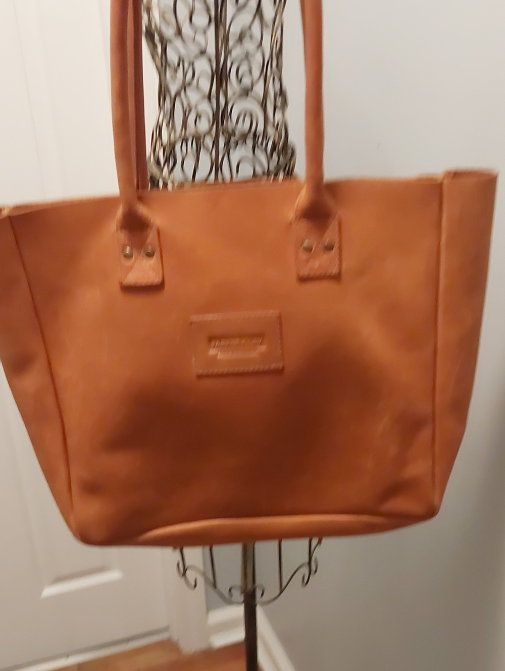 Everyday Women's Tan Tote - Sleek Shoulder Bag